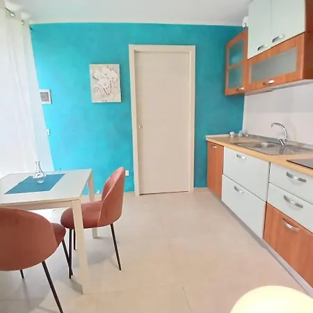 La Casetta Di Clary Apartment *